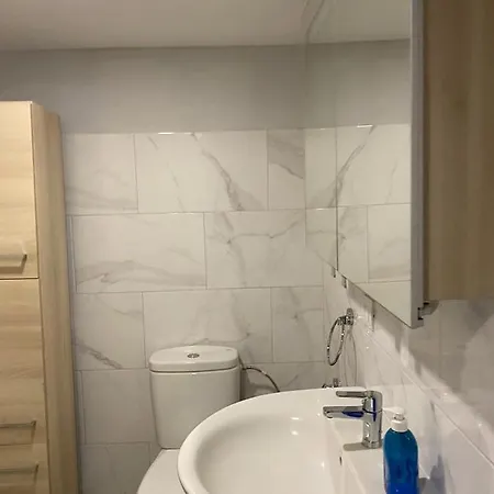 Schönes - Ruhig - Aussenpool Apartment *