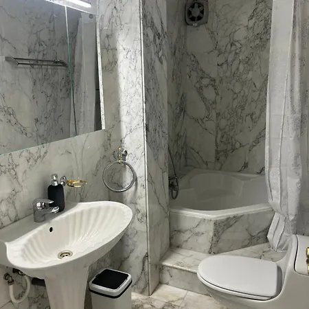 Schoenes - Ruhig - Aussenpool *