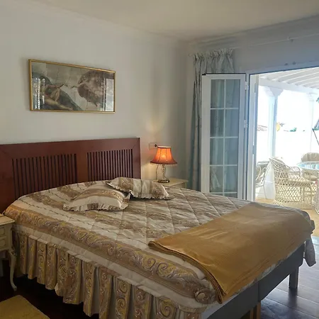 Schoenes - Ruhig - Aussenpool