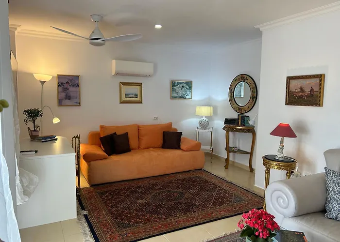 Schoenes - Ruhig - Aussenpool Ля Оротава